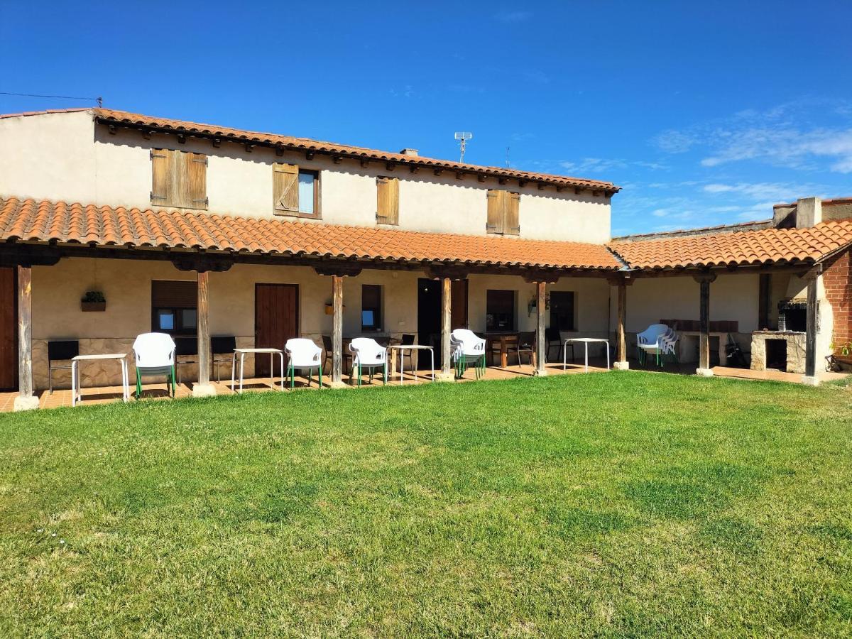 Albergue Don Camino Villalcázar de Sirga エクステリア 写真