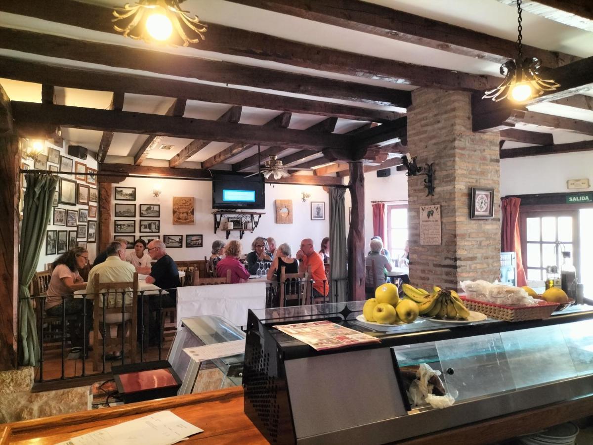 Albergue Don Camino Villalcázar de Sirga エクステリア 写真